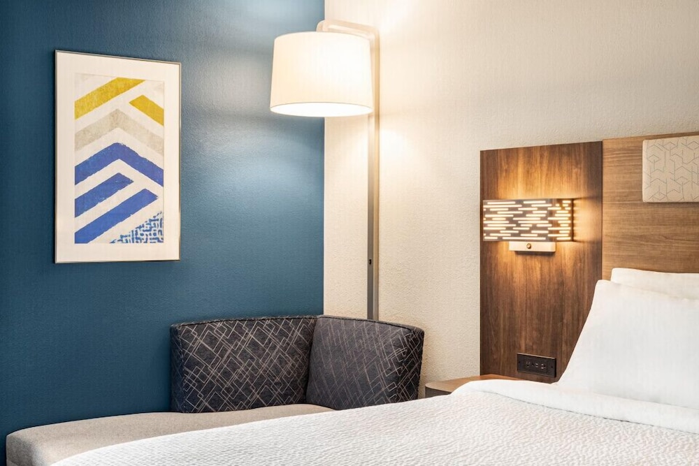 Holiday Inn Express Bowling Green an IHG Hotel - photo 5