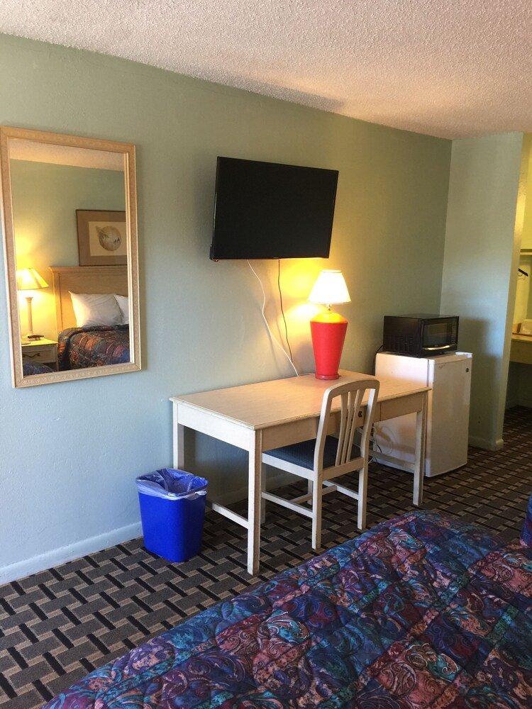 Executive Inn Marianna - photo 6