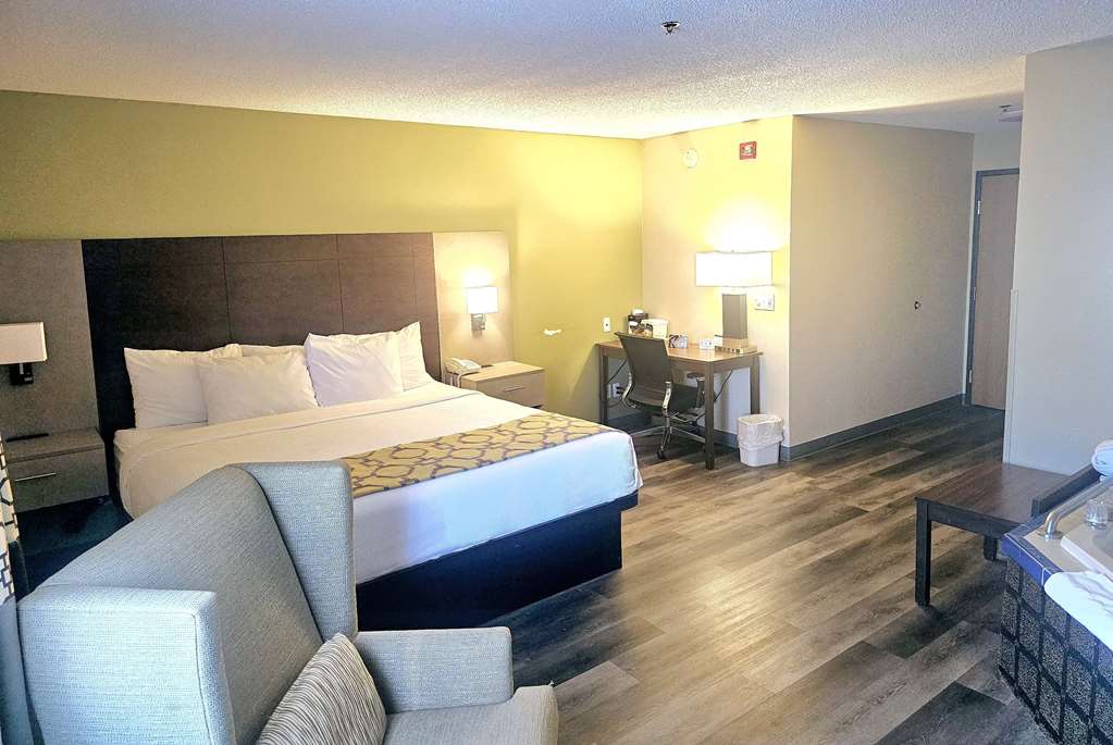 Baymont by Wyndham Rolla - photo 16