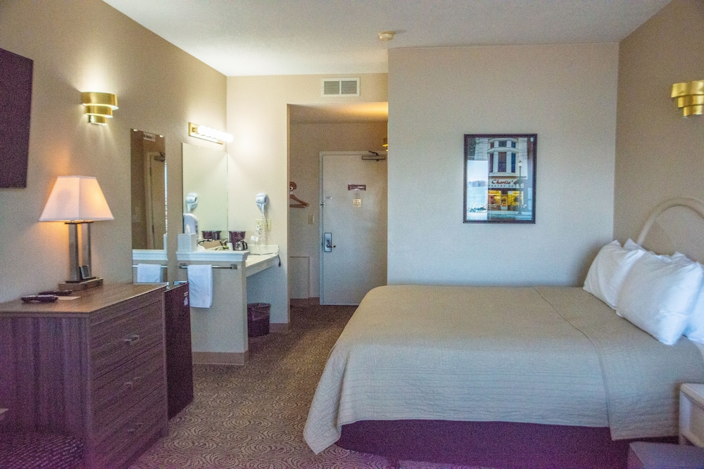 West Bank Inn - photo 5