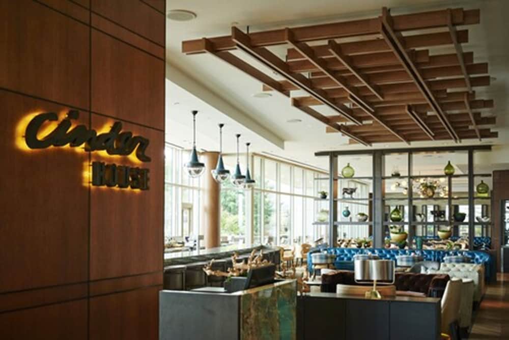 Four Seasons Hotel St Louis - photo 45