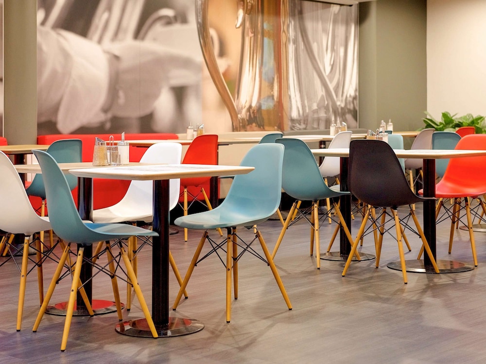 מזון ומשקאות