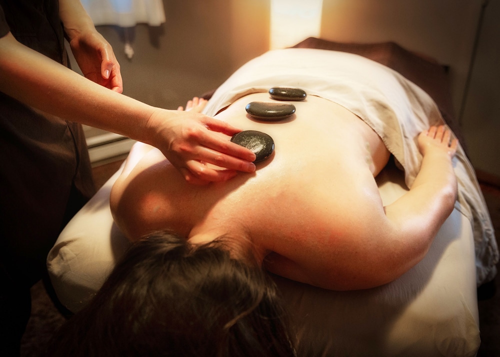 Earthbox Inn & Spa - photo 32