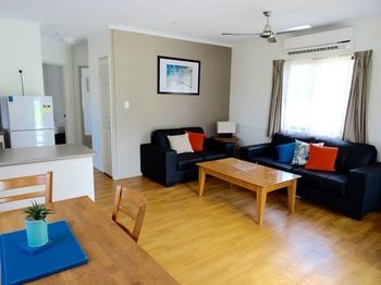 Island Gateway Holiday Park