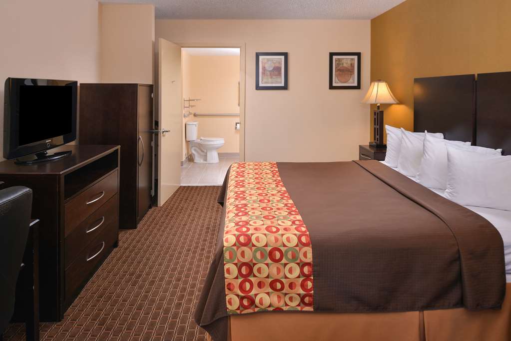 Americas Best Value Inn Tupelo Barnes Crossing - photo 12