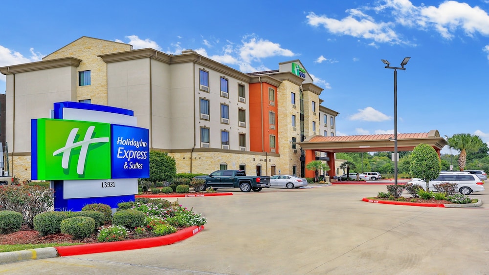Holiday Inn Express & Suites Houston South near Pearland by IHG - featured photo