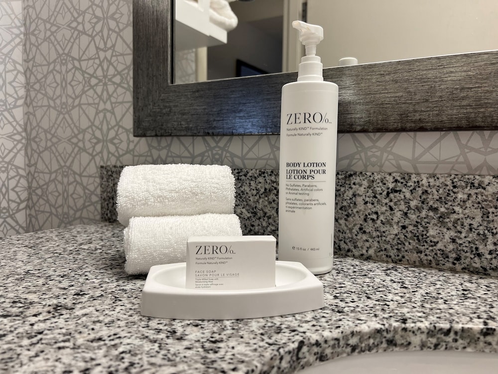 Hampton Inn Bloomington - photo 42