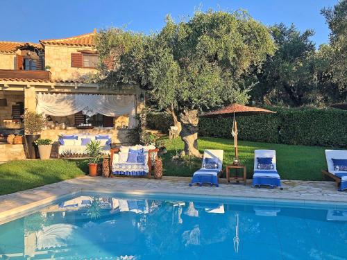 Lalla Luxury Villa with Private Pool Sea View & Spacious Garden — 4-Star Luxury Hotel in Lithakia, Greece