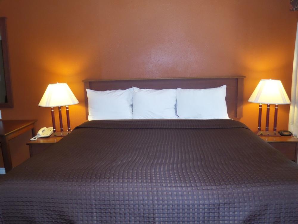 Starlite Motel Many - photo 9