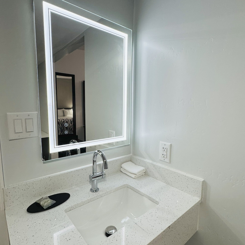 OYO Hotel Globe Miami AZ Highway 60 - photo 13