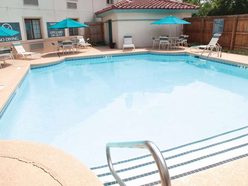 La Quinta Inn Lexington Horse Park - photo 13