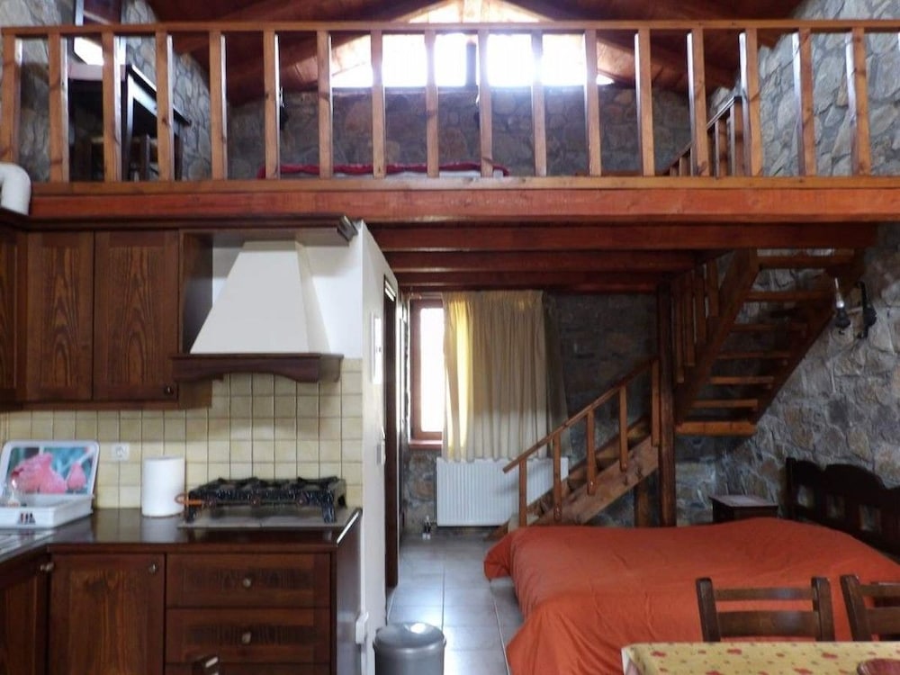 Arodamos Traditional Houses — Krouson — photo 3
