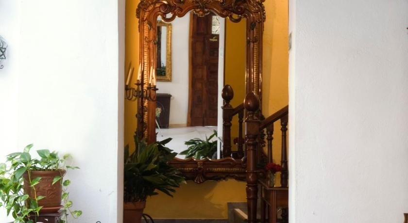 Carmen de los Chapiteles — Granada — photo 5