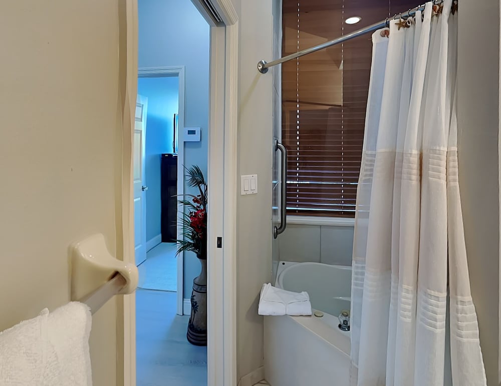 Lovers Key Resort by Distinctive Beach Rentals - photo 51