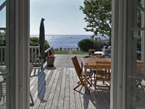 Villa De La Plage — 4-Star Luxury Hotel in La Teste-De-Buch, France