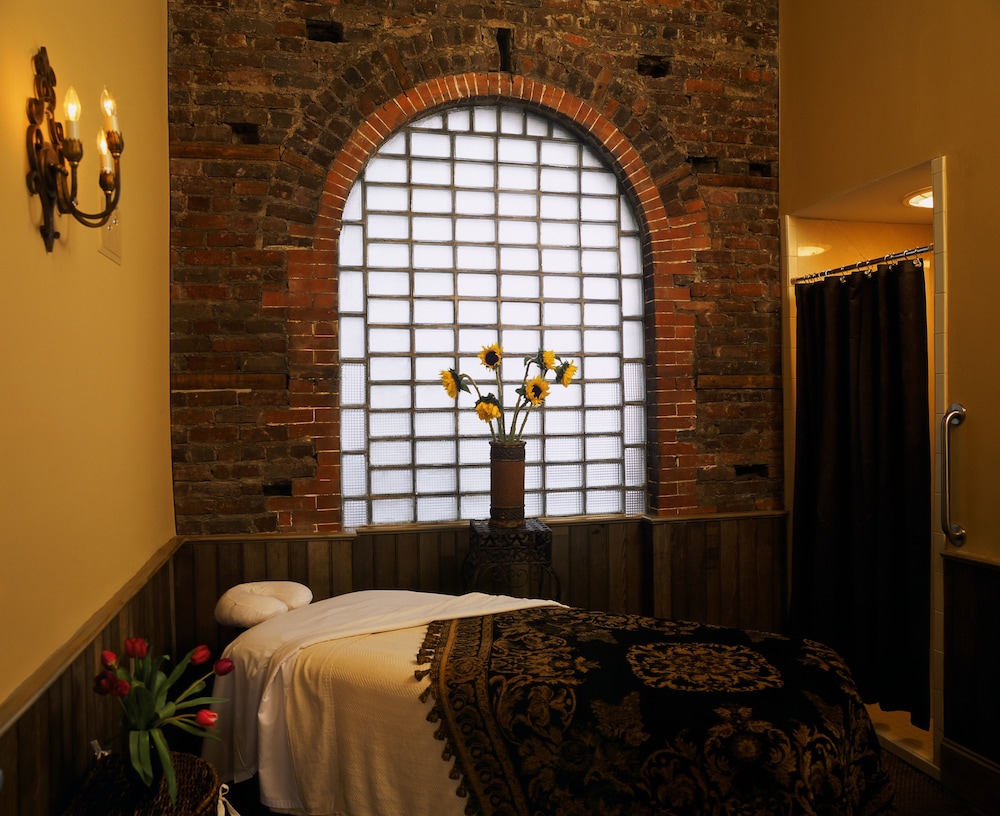 Wentworth Mansion - photo 21