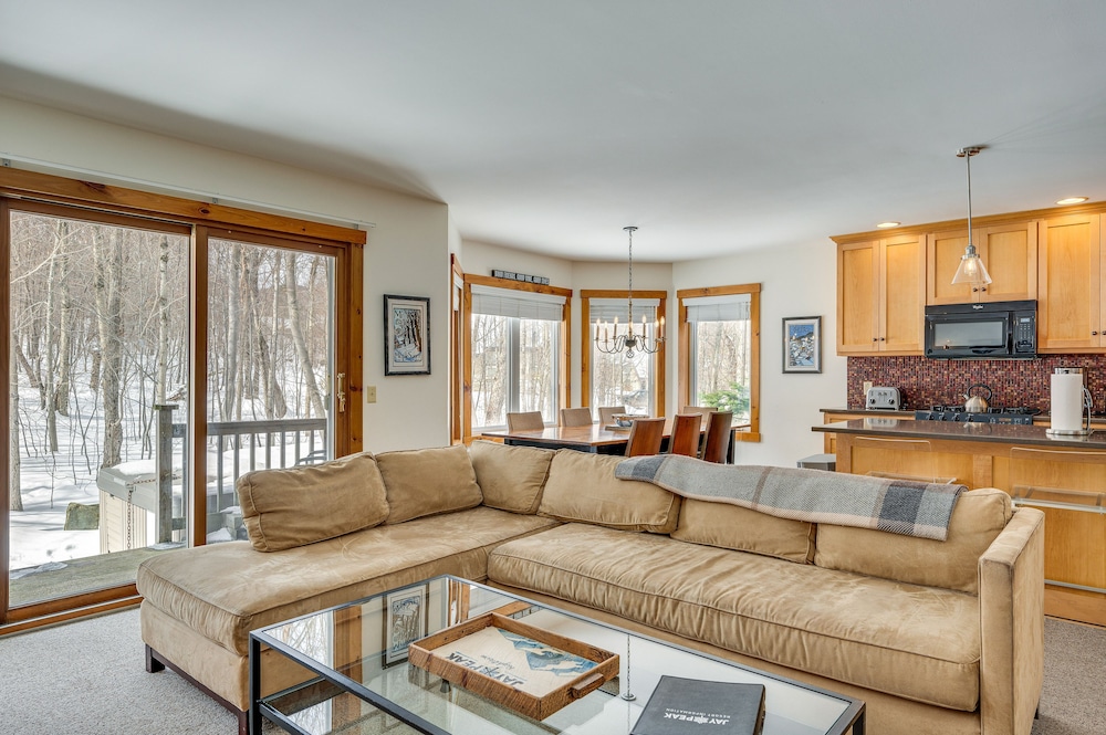 Ski In Resort Family Condo with Deck at Jay Peak - photo 24