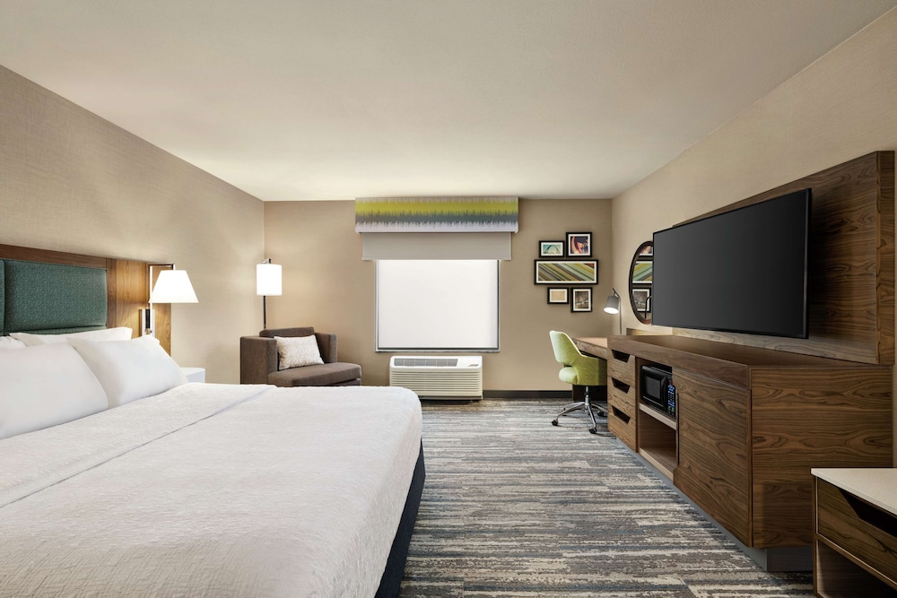 Hampton Inn & Suites Tacoma Puyallup - photo 14