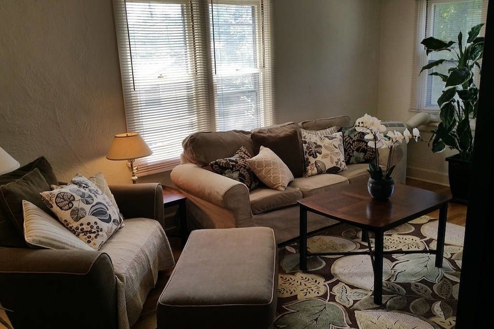 Lovely Craftsman Smarthouse King Queen — Klamath Falls