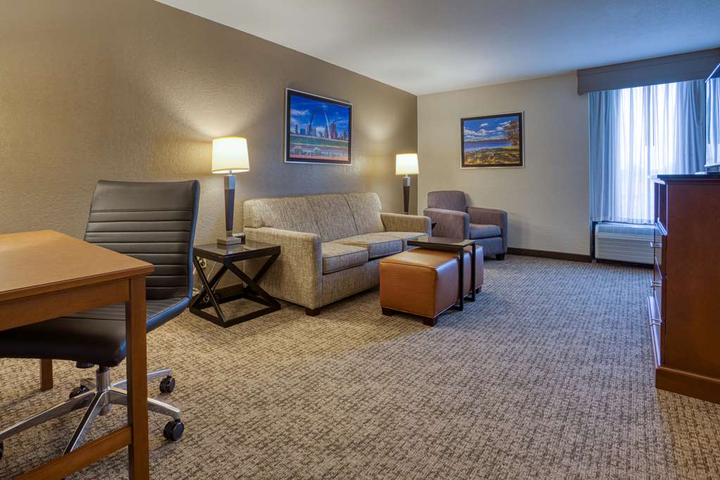 Drury Inn & Suites St. Louis Fairview Heights - photo 12