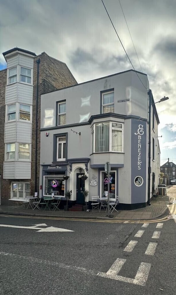 Ebenezer's Place — 4-Star Luxury Hotel in Broadstairs, United Kingdom