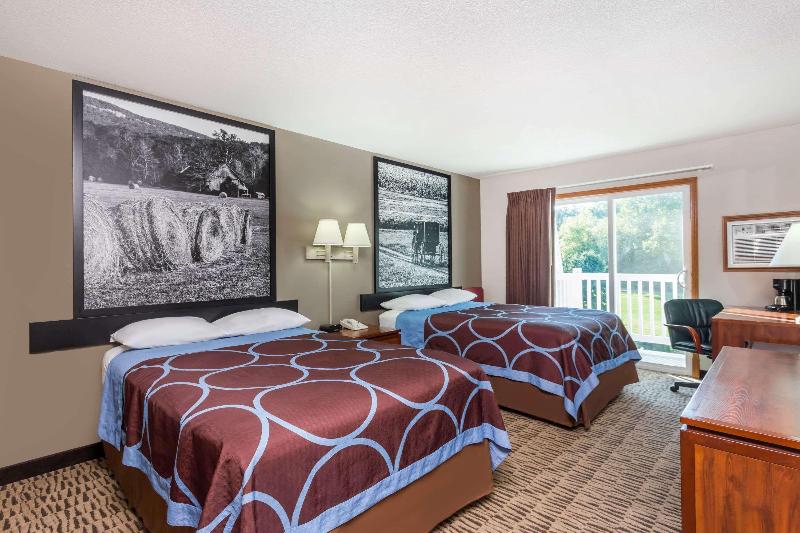 Super 8 by Wyndham Platteville - photo 10