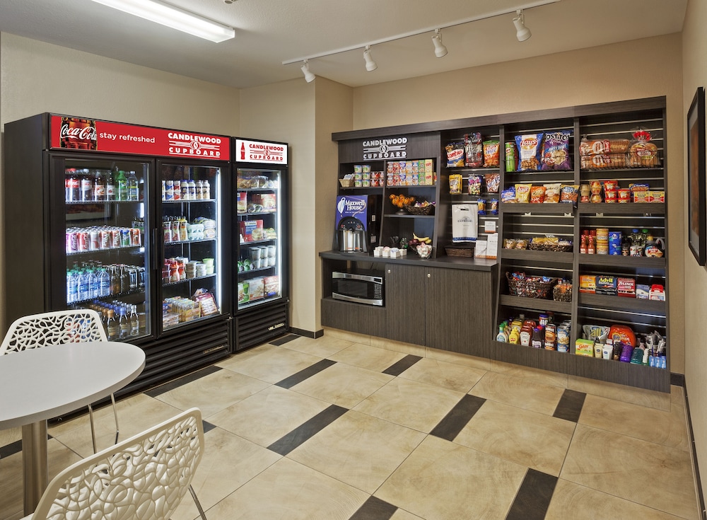 Candlewood Suites Alexandria West by IHG - photo 29