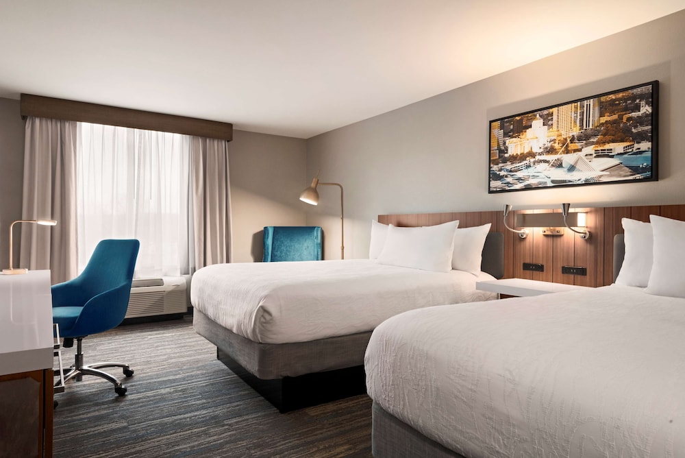 Hilton Garden Inn Milwaukee Brookfield Conference Center WI - photo 5