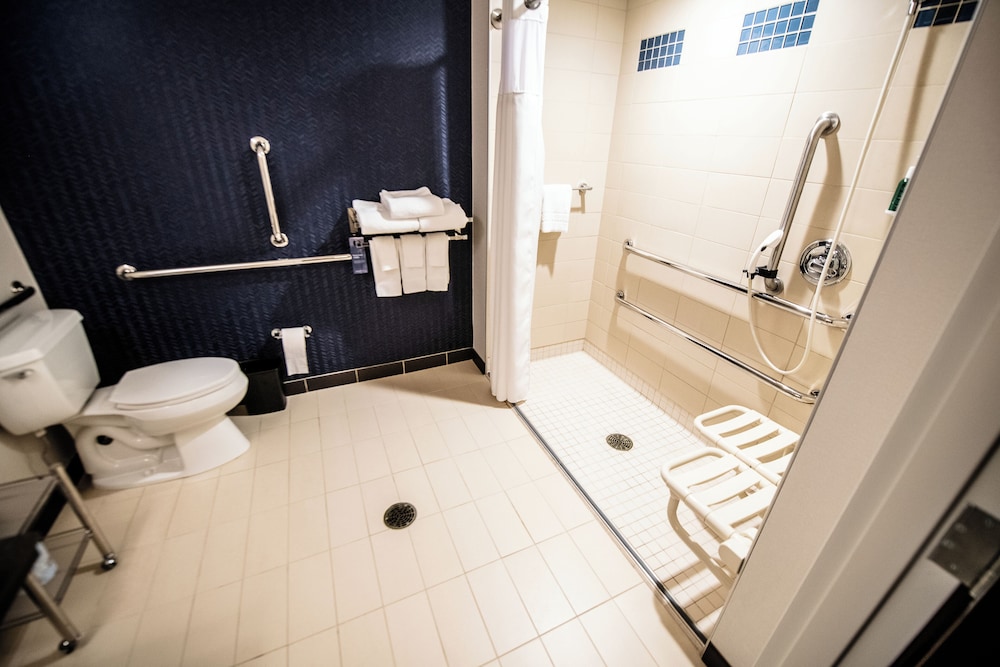 Fairfield Inn & Suites by Marriott Washington Casino Area - photo 34