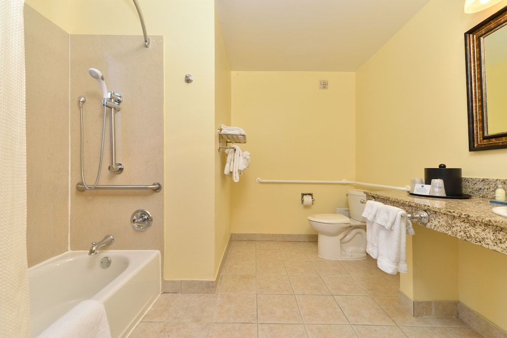 St. Charles Inn - photo 13