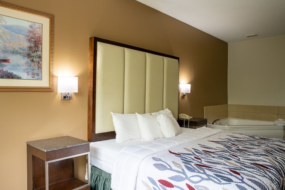 BlissPoint Inn & Suites - photo 20