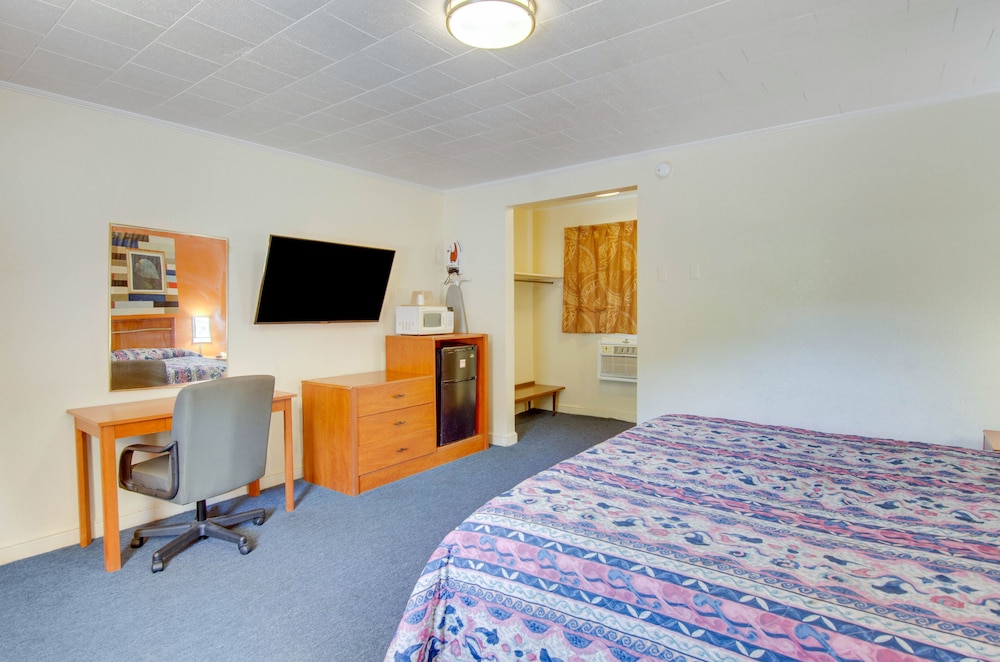 Scottish Inns Collinsville Martinville - photo 23