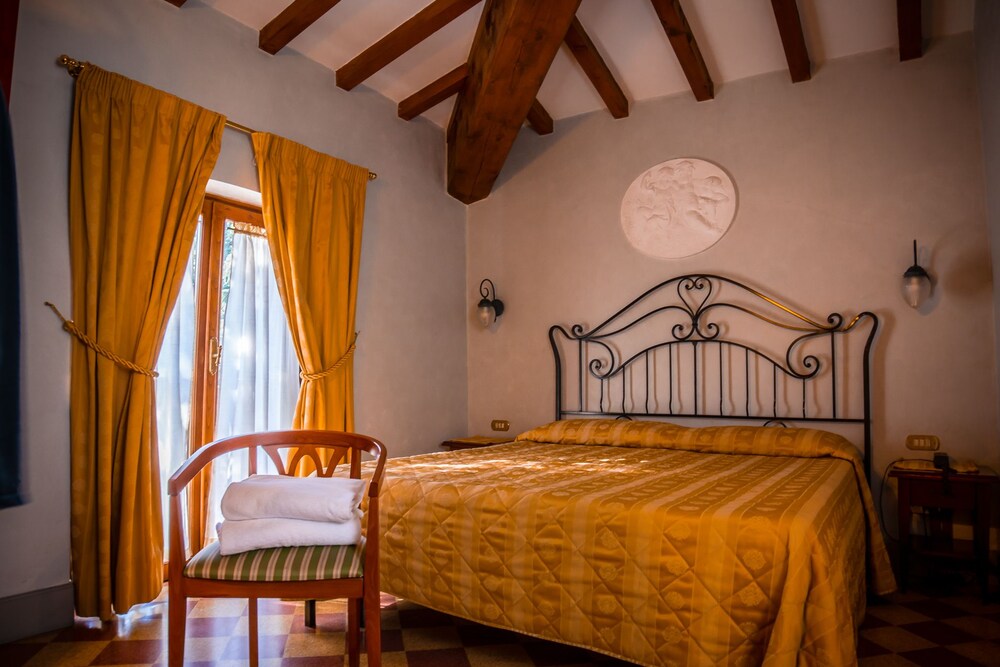 Hotel Della Robbia - carbon neutral hotel in Florence