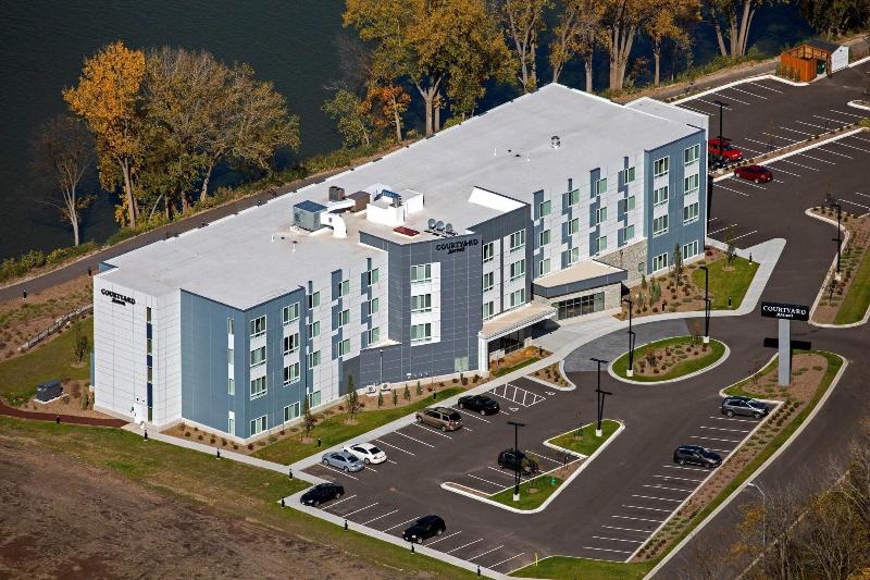 Courtyard by Marriott Appleton Riverfront - photo 8