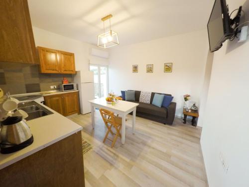 Lindos SeaSide Junior Apartment — 4-Star Luxury Hotel in Rodos, Greece