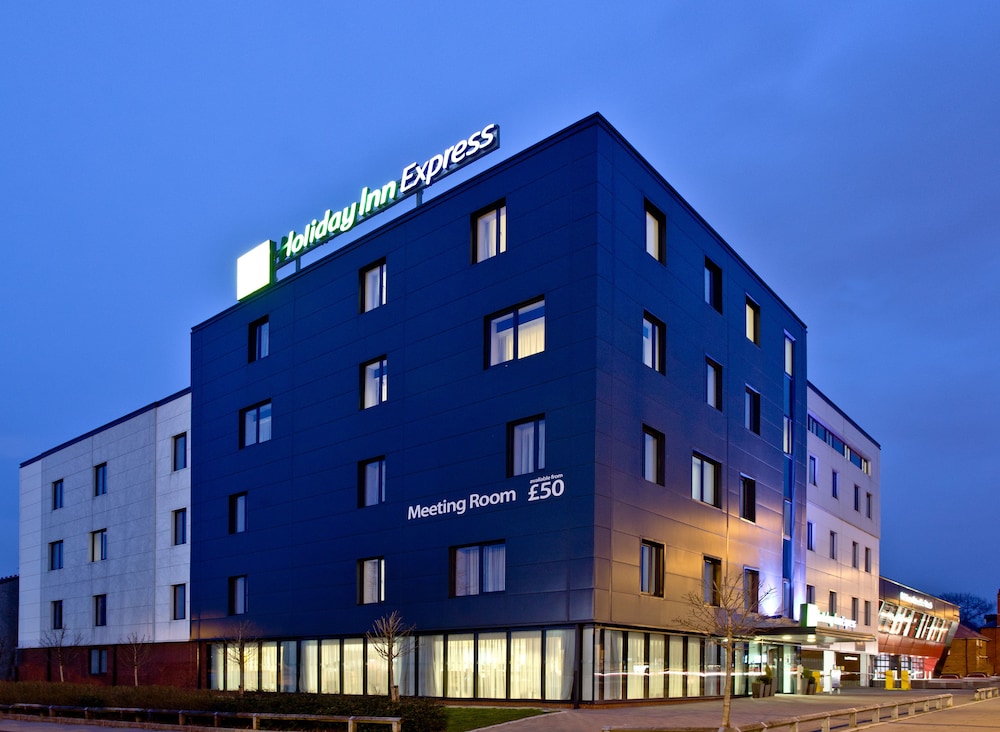 Holiday Inn Express Birmingham South A45