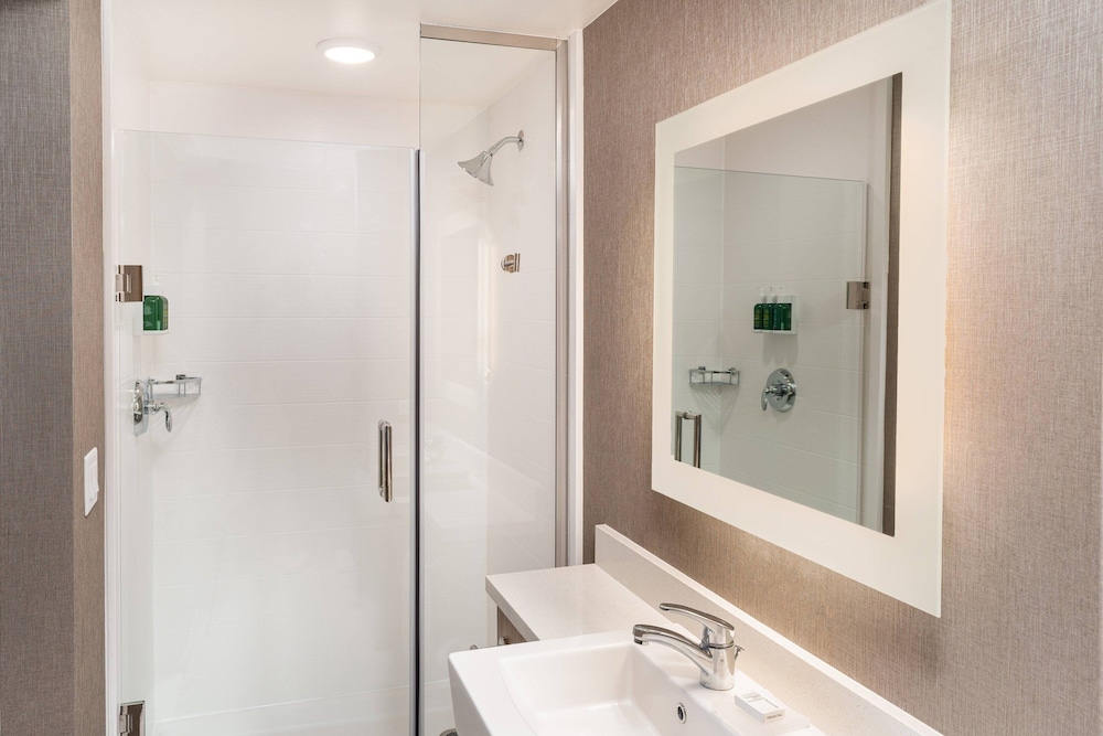 SpringHill Suites by Marriott Irvine Lake Forest - photo 13