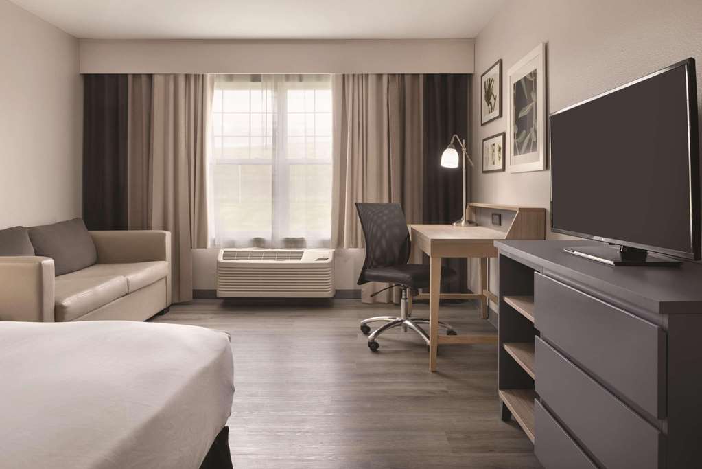 Country Inn & Suites by Radisson Cedar Falls near University - photo 7
