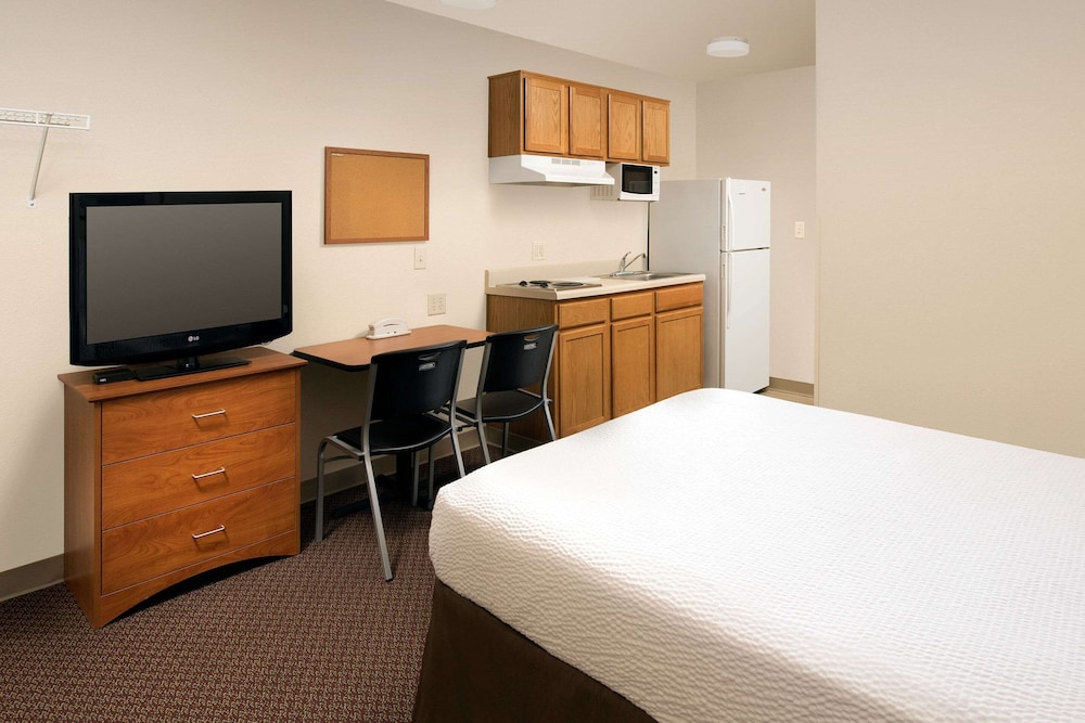 WoodSpring Suites Junction City - photo 7