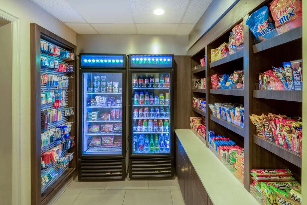 La Quinta Inn & Suites by Wyndham Rockwall - photo 39
