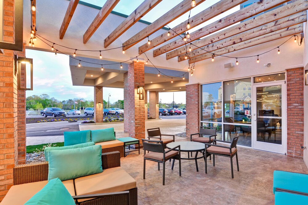 Courtyard by Marriott Long Island Islip Courthouse Complex - photo 36