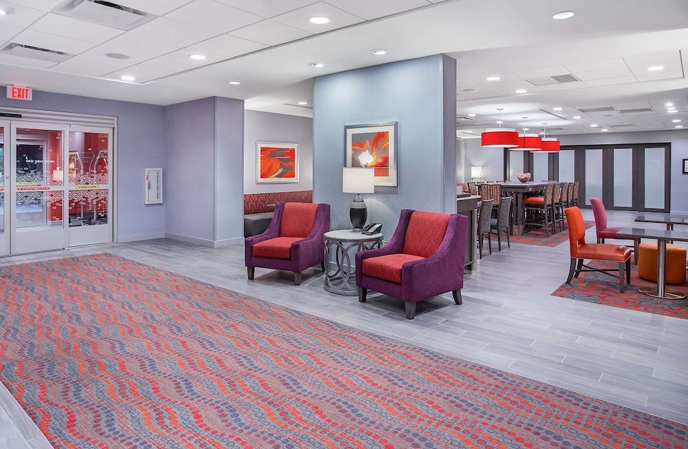 Hampton Inn Vincennes - photo 26