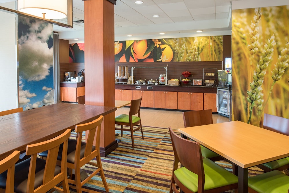 Fairfield Inn & Suites by Marriott Portland North - photo 16