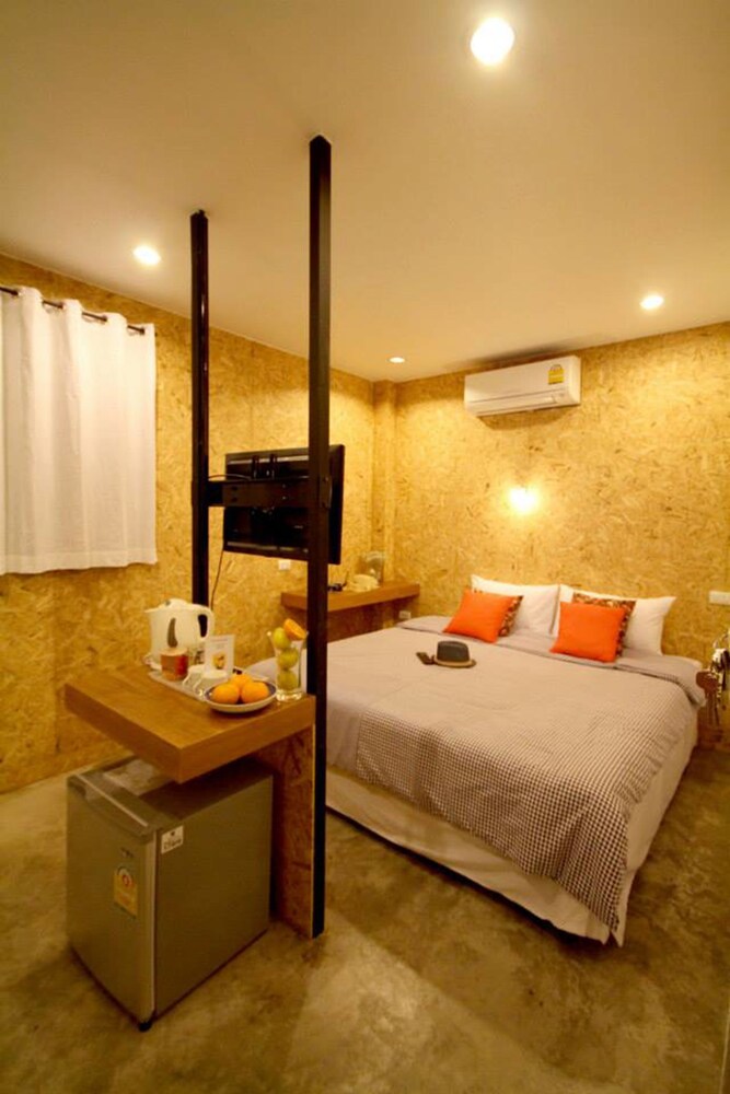 Mbed Phuket - carbon neutral hotel in Phuket