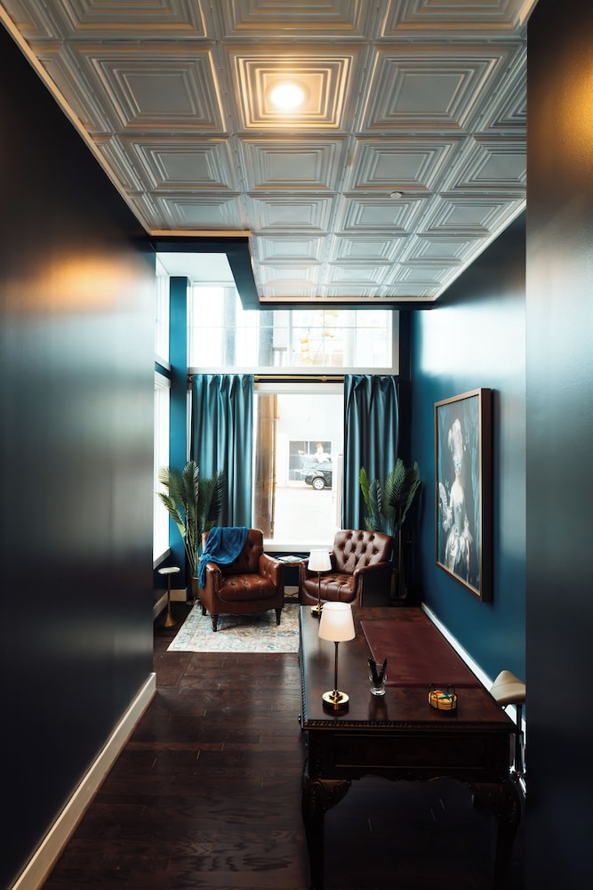 The Painted Lady - photo 3