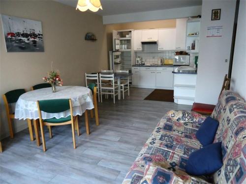 Résidence Casino Spacieux T2 à deux pas de la plage du Val André. MAE 6604 in Pleneuf-Val-Andre, France