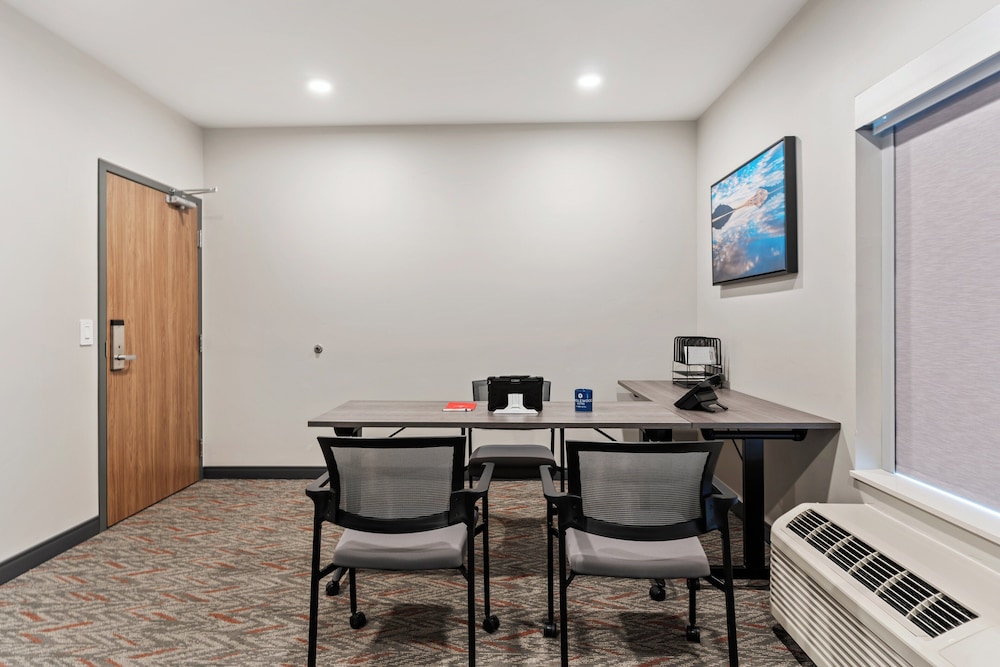 Candlewood Suites Layton Salt Lake City by IHG - photo 39