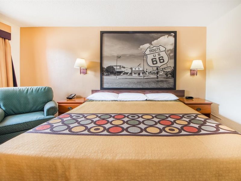 Super 8 By Wyndham Tulsa Arpt St Fairgrounds in Tulsa, United States
