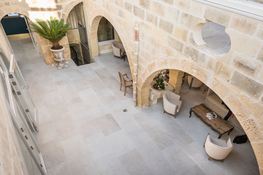 Cesca’s Boutique Hotel — Munxar — photo 3