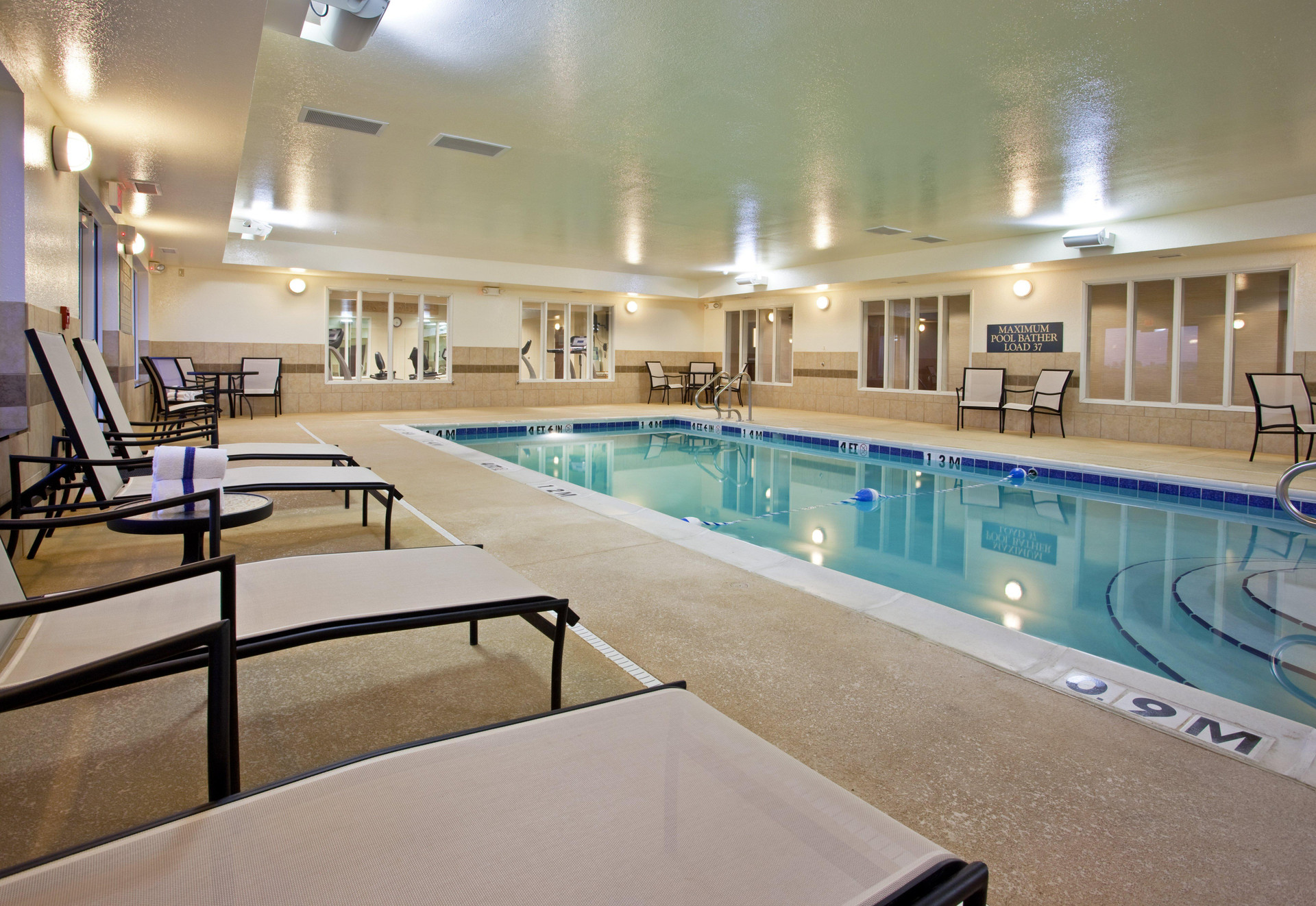 Holiday Inn Express & Suites Portland by IHG - photo 2
